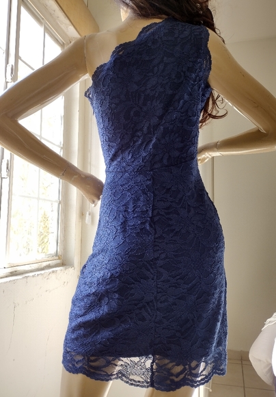 ROZ & ALI Lace Navy Blue Cocktail Dress - Picture 3 of 7